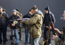 ¡Armas para la Resistencia Ucraniana!